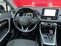 Toyota RAV4 2.5 Hybrid Dynamic Automaat / Stuur- en stoelverw. / Trekhaak 800kg / Camera / Navi via Apple - Android / 18"/ A klep