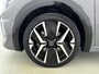 Peugeot 208 GT Hybrid 136 pk Automaat | Cruise control | Draadloze Apple CarPlay/Android Auto | Lichtmetalen velgen |