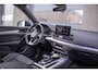 Audi Q5 50 TFSI e S edition | Competition | S-Line | Pano | Matrix LED | Luchtvering | 21 Inch Performance | Black Pack | Camera | Carplay | ACC | Dodehoek | HillHold | Sfeer | Leder | Lane Assist | Dealer Onderhouden | 1 Eigenaar | BTW | Garantie