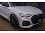 Audi Q5 50 TFSI e S edition | Competition | S-Line | Pano | Matrix LED | Luchtvering | 21 Inch Performance | Black Pack | Camera | Carplay | ACC | Dodehoek | HillHold | Sfeer | Leder | Lane Assist | Dealer Onderhouden | 1 Eigenaar | BTW | Garantie