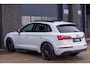 Audi Q5 50 TFSI e S edition | Competition | S-Line | Pano | Matrix LED | Luchtvering | 21 Inch Performance | Black Pack | Camera | Carplay | ACC | Dodehoek | HillHold | Sfeer | Leder | Lane Assist | Dealer Onderhouden | 1 Eigenaar | BTW | Garantie
