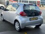 Toyota Aygo 1.0-12V +/ 5drs/nap/1jaar apk/ airco/ EL-ramen/ zeer nette auto.