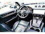 Porsche Cayenne 3.0 E-Hybrid | Sport Chrono | Panorama | Luxe Leder | Luchtvering | Bose Surround sound | Soft Close | Luchtvering
