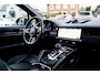 Porsche Cayenne 3.0 E-Hybrid | Sport Chrono | Panorama | Luxe Leder | Luchtvering | Bose Surround sound | Soft Close | Luchtvering