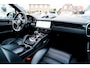 Porsche Cayenne 3.0 E-Hybrid | Sport Chrono | Panorama | Luxe Leder | Luchtvering | Bose Surround sound | Soft Close | Luchtvering