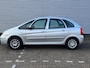 Citroën Xsara Picasso 1.6i-16V Caractère,airco,parkeersensoren,trekhaak,sportvelgen