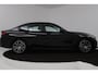 BMW 3-Serie 330i Executive Edition (ACHTERUITRIJCAMERA, NAVIGATIE, HEAD-UP DISPLAY, PARKEERSENSOREN, DEALER ONDERHOUDEN)