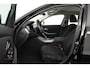 BMW 3-Serie 330i Executive Edition (ACHTERUITRIJCAMERA, NAVIGATIE, HEAD-UP DISPLAY, PARKEERSENSOREN, DEALER ONDERHOUDEN)