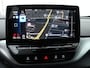 Volkswagen ID.4 Pro Business 77 kWh 204 PK | Stoelverwarming | Stuurverwarming | Navigatie | Carplay | Airco | Parkeer sensoren | Multifunctioneel stuurwiel | Adaptive cruise control | Elektrisch verstel/verwarmbare spiegels |