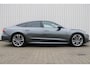 Audi A7 Sportback 55 TFSI quattro Pro Line S | Incl. 12 maanden garantie | Schuif/kantel panorama dak | 360° camera | Head-up display | Wegklapbare trekhaak | Matrix koplampen | Soft close | Memory zetels | Dode hoek detectie | Elektrische achterklep | Bowers & Wilkens | Standkachel |