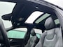 Volvo XC60 2.0 T8 Plug-in hybrid AWD Ultra Black Edition PHEV, Automaat, Luchtvering, Bowers & Wilkins audio, Gelaagde zijruiten, 360 graden parkeercamera, Stoelmassage, Stoelventilatie, Trekhaak semi elektrisch, Extra getinte ramen vanaf B-stijl