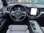 Volvo XC60 2.0 T8 Plug-in hybrid AWD Ultra Dark PHEV, Automaat, Luchtvering, Bowers & Wilkins audio, Trekhaak semi elektrisch, Panoramadak, 21 inch wielen, Stoel- en stuurverwarming, Gelaagde zijruiten, Extra getinte ramen