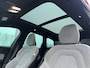 Volvo XC60 2.0 T8 Plug-in hybrid AWD Ultra Dark PHEV, Automaat, Luchtvering, Bowers & Wilkins audio, Trekhaak semi elektrisch, Panoramadak, 21 inch wielen, Stoel- en stuurverwarming, Gelaagde zijruiten, Extra getinte ramen