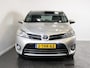 Toyota Verso 1.8 VVT-i Aspiration | Trekhaak | All Season banden | Stoelverwarming |