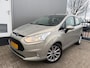 Ford B-Max 1.0 EcoBoost Titanium / NAVIGATIE / TREKHAAK / ACHTERUITRIJCAMERA / PARKEERHULP / NL-AUTO / AIRCO / CRUISE CONTROL