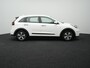 Kia Niro Hybrid 1.6 GDi DynamicLine | Trekhaak | 4-season banden | Navi | Camera |