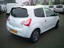 Renault Twingo 1.2 16V Collection VOORZIEN VAN AIRCO !!!!