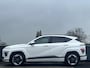 Hyundai Kona Electric Comfort Smart 65.4 kWh | Long range battery | Geïntegreerde navigatiesysteem | WinterPack | Camera | Fabrieksgarantie 12-2029 |
