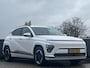 Hyundai Kona Electric Comfort Smart 65.4 kWh | Long range battery | Geïntegreerde navigatiesysteem | WinterPack | Camera | Fabrieksgarantie 12-2029 |