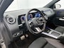 Mercedes-Benz GLA 250 e AMG Nightpakket Plug-In Hybride | 360°-camera | Dode Hoek Ass | Stoel en Stuurverwarming | Sfeerverlichting | Car Play | Inclusief 24 maanden Mercedes-Benz Certified garantie voor Europa.