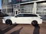 Volkswagen Passat Variant 1.5 eHybrid R-Line Edition | 272 Pk AutomaatMatrix LED | Panoramadak | Head-Up | Black Style | Trekhaak | 18" | 40.050 Km!!