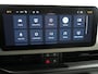 Fiat 600 600e La Prima | 10,25" touchscreen radio met Bluetooth, DAB & USB | Adaptive Cruise Control met Traffic Jam Assist | Automatische airconditioning