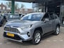 Toyota RAV4 2.5 Hybrid AWD Bi-Tone | FACE LIFT MODEL | LED KOPLAMPEN | NAVIGATIE | KEYLESS ENTRY/GO | LEDER | 360 CAMERA | DOEDEHOEK DETECTIE | PANORAMA DAK | STOELVERWARMING/ KOELING | ELEKTRISCHE STOELEN |
