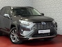 Toyota RAV4 2.5 Hybrid LED LEER CAMERA ELEK.KLEP NAVI CAMERA 18''LMV ADAP.CRUISE ELEK.STOEL STUUR STOELVERW ✅07/2025✅ ✅Top Auto's Wijchen✅ 170 Nieuwe en bijna nieuwe Auto's met : Benzine /  PHEV / Plug in hybrid / Hybrid / Mild hybrid / HEV / Keuze uit Style / Bi-Tone / Dynamic / Executive Bi-Tone / Adventur