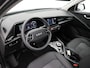 Kia Niro EV DynamicLine 64.8 kWh - Navigatie - Apple Carplay/Android Auto - Parkeersensoren voor en achter - Adaptive cruise controle - Fabrieksgarantie tot 2032