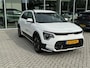 Kia Niro EV DynamicLine 64.8 kWh | cruise control | Apple carplay/Android auto | Achteruitrij camera | Parkeersensoren | 1e eigenaar!!