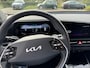 Kia Niro EV DynamicLine 64.8 kWh | cruise control | Apple carplay/Android auto | Achteruitrij camera | Parkeersensoren | 1e eigenaar!!