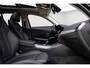 BMW 3-Serie touring 330e Advantage Pano l Leder l Driver Assistance Pack l Stuur sto