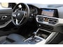 BMW 3-Serie touring 330e Advantage Pano l Leder l Driver Assistance Pack l Stuur sto