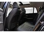 BMW 3-Serie touring 330e Advantage Pano l Leder l Driver Assistance Pack l Stuur sto