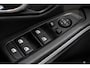 BMW 3-Serie touring 330e Advantage Pano l Leder l Driver Assistance Pack l Stuur sto