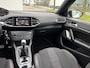 Peugeot 308 SW 1.2i PureTech GT-line 6-Bak 131 PK. Zeer mooie en als nieuw rijdende auto !!!