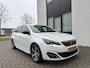 Peugeot 308 SW 1.2i PureTech GT-line 6-Bak 131 PK. Zeer mooie en als nieuw rijdende auto !!!