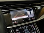 Audi Q7 55 TFSI e quattro Sport S [SCHUIFKANTELDAK, ADAPTIVE CRUISE, 360 CAMERA, TREKHAAK INKLAPBAAR, MEMORY SEATS, LUCHTVERING, STOELMASSAGE, APPLE CARPLAY, ANDROID, STUURVERWARMING, STOELVENTILATIE, STOELVERWARMING, VOL LED