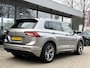Volkswagen Tiguan 1.5 TSI AUT. *!* 2x R-LINE *!* PANODAK/ RADAR/ 19 INCH/ CAMERA/ TREKHAAK *!*