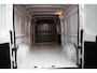 Peugeot Boxer 2.2 BlueHDi 140 S&S L3H2 3.5t | Adapt. Cruise | Camera | LED | Airco | Dodehoekbewaking | PDC