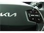 Kia Niro EV DynamicLine 64.8 kWh - Climate control - Keyless entry - Navigatie - Adaptive cruise control - Bluetooth - Apple Carplay/Android Auto - Fabrieksgarantie t/m 30-06-2030