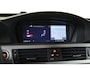 BMW 3-Serie 325xi xDrive Panorama / Opendak / Navigatie / Cruise / PDC / Bluetooth
