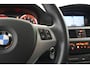 BMW 3-Serie 325xi xDrive Panorama / Opendak / Navigatie / Cruise / PDC / Bluetooth