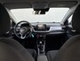 Kia Stonic 1.0 T-GDi MHEV DynamicLine 6-bak 112PK | Trekhaak | Luxe Stof | Glans Exterieur | Achteruitrijcamera + Sensor Achter | Airco | Adaptieve Cruise Control | Start/Stop | ESP | AEB | ASR | ABS | Rijstrook correctie | Bluetooth | LED | 15" LMV