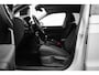Volkswagen T-Cross Life Edition | Achterlichten LED | Afstandscontrolesysteem (Front Assist) | Airconditioning automatisch, 2-zone (Climatronic)