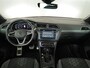 Volkswagen Tiguan 1.4 TSI eHybrid R-Line Business 245 PK PHEV | Navigatie | Panorama dak | Black Style | Assistentie pakket | Parkeer camera |