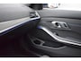 BMW 3-Serie Touring 318i M Sport ORG.NED / PANORAMADAK / DIGITALE TELLERS / LEER / NAP / DEALER-ONDERHOUDEN