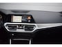 BMW 3-Serie Touring 318i M Sport ORG.NED / PANORAMADAK / DIGITALE TELLERS / LEER / NAP / DEALER-ONDERHOUDEN