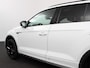 Volkswagen T-Roc 1.5 TSI R-Line+Blackpack Climate control | Adaptieve cruise control | LED | Navigatie | Achteruitrijcamera | Parkeersensoren | Apple Carplay/ Android Auto | Radio