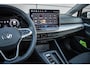 Volkswagen Golf 1.5 eHybrid 204pk Life Edition | Panoramdak | Trekhaak Wegklapbaar | 18" Velgen